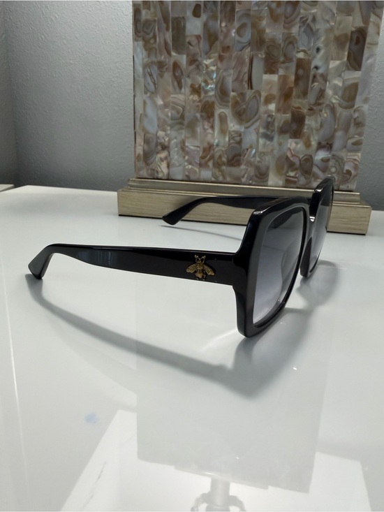 Gucci Black Square Gradient Sunglasses with Gold Emblem